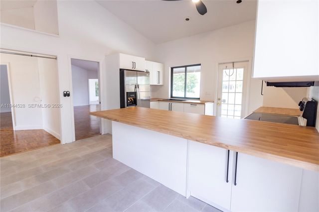 8775 SW 57th St, Cooper City, FL 33328