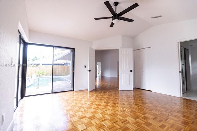 8775 SW 57th St, Cooper City, FL 33328