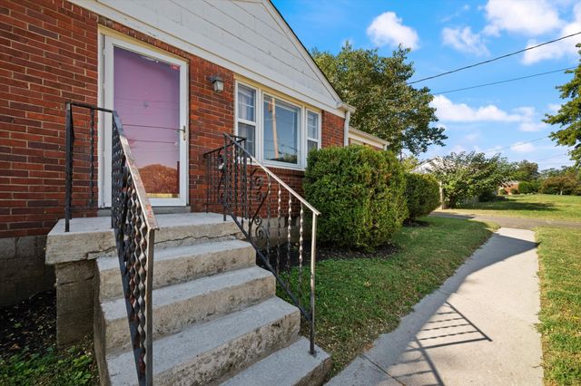 2821 Emery Dr, Nashville, TN 37214