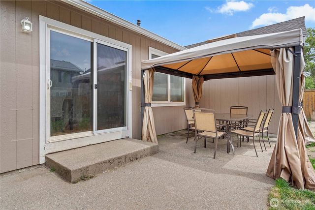 9014 190th Street E, Puyallup, WA 98375