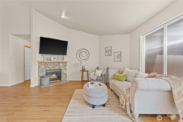 9014 190th Street E, Puyallup, WA 98375