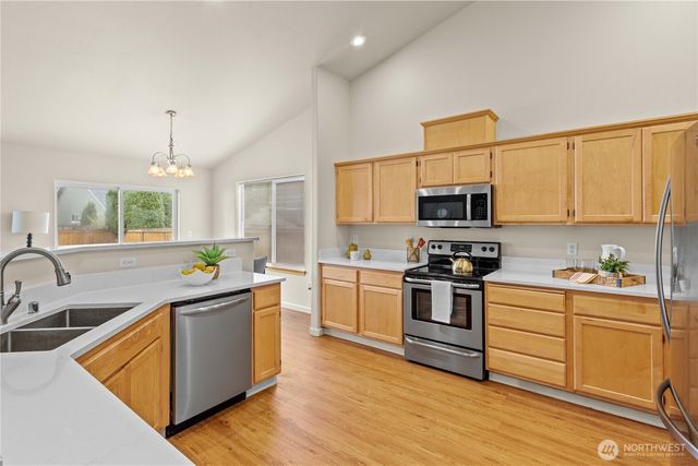 9014 190th Street E, Puyallup, WA 98375