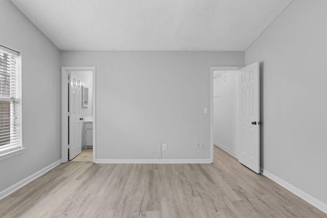9512 One Notch Road, Ladson, SC 29456