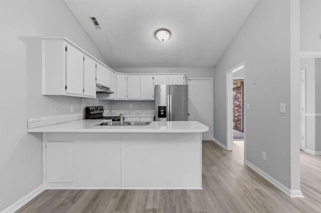 9512 One Notch Road, Ladson, SC 29456