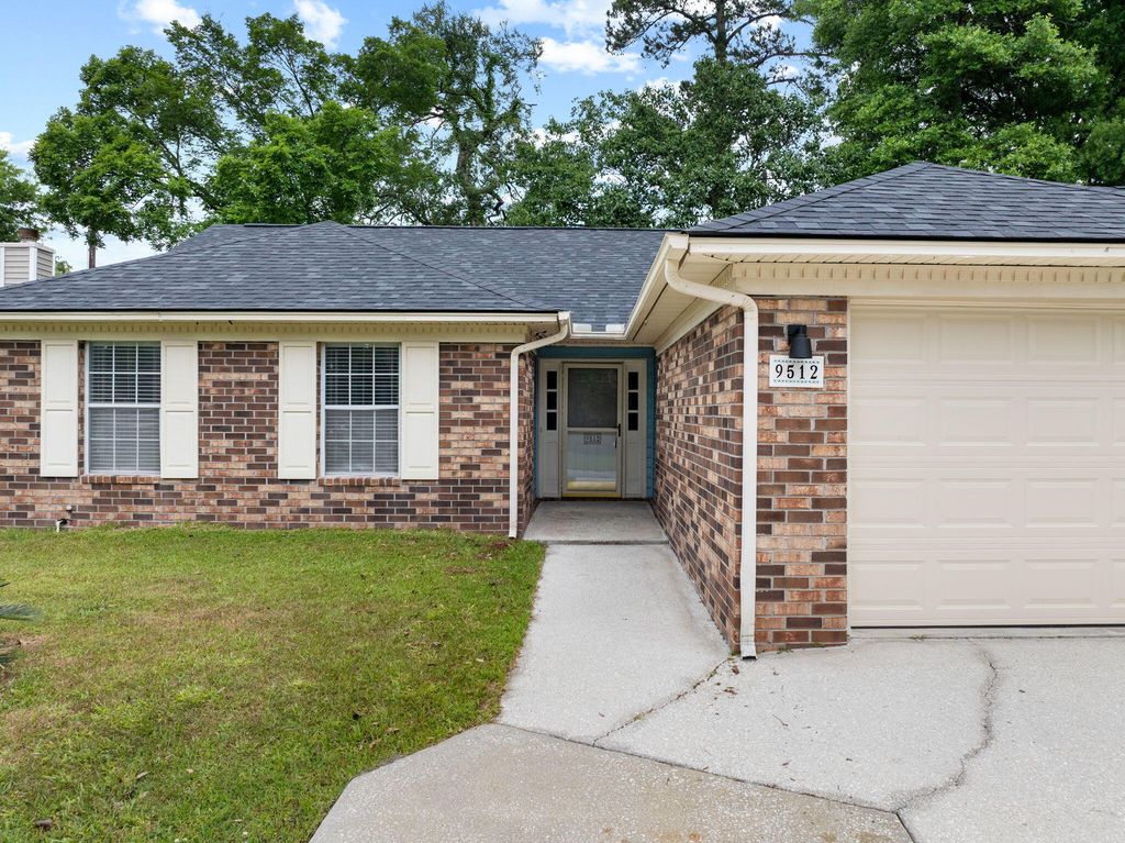 9512 One Notch Road, Ladson, SC 29456