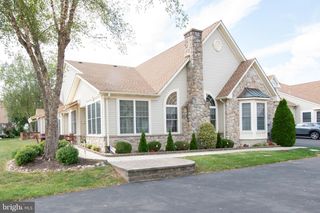 1211 SEABIRD DR #40, Bristol, PA 19007