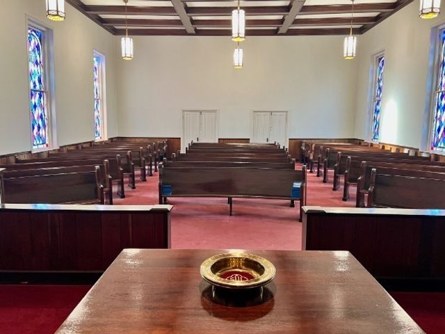 501 W Broad St, Decherd, TN 37324