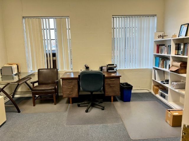 501 W Broad St, Decherd, TN 37324