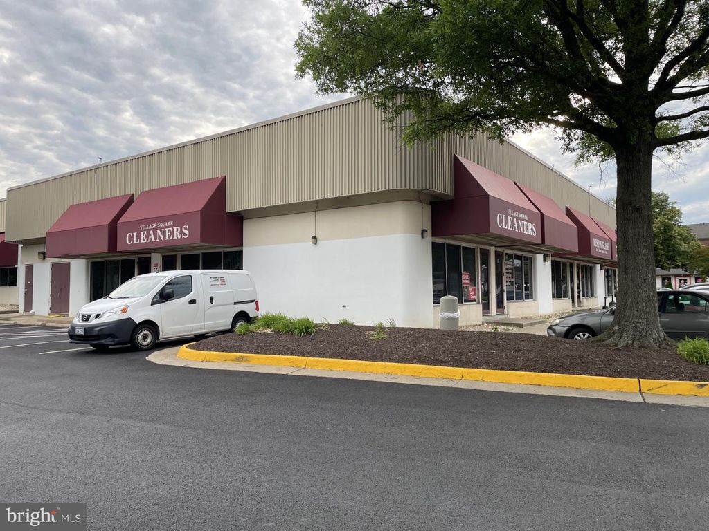 129 SPRING ST #5A, Herndon, VA 20170