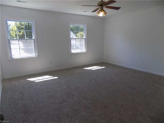 317 Bridge Wood DR, Yorktown, VA 23693
