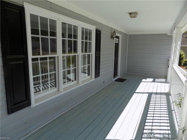 317 Bridge Wood DR, Yorktown, VA 23693