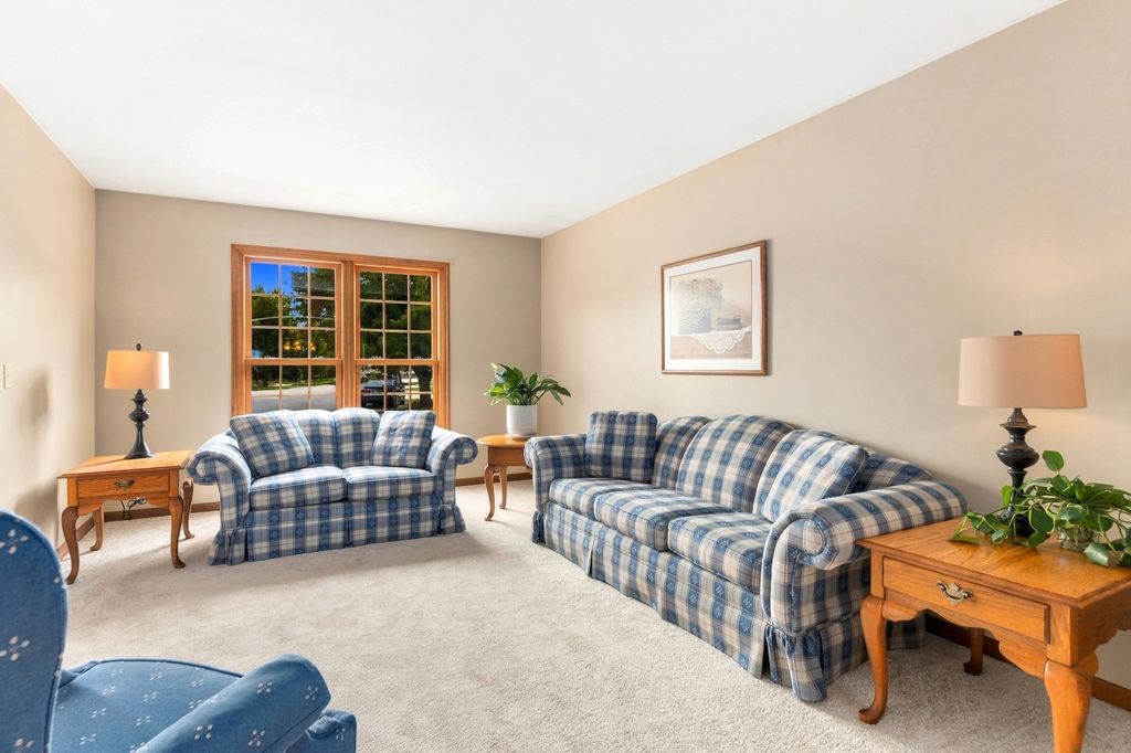 1225 Willowcrest Court, Aurora, IL 60504 — photo 4