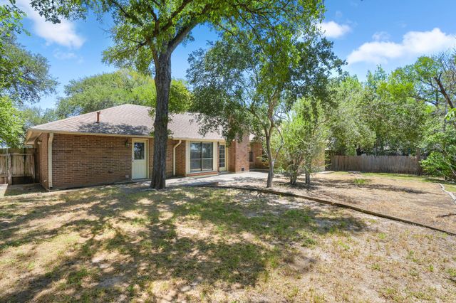 2116 Wychwood DR, Austin, TX 78746