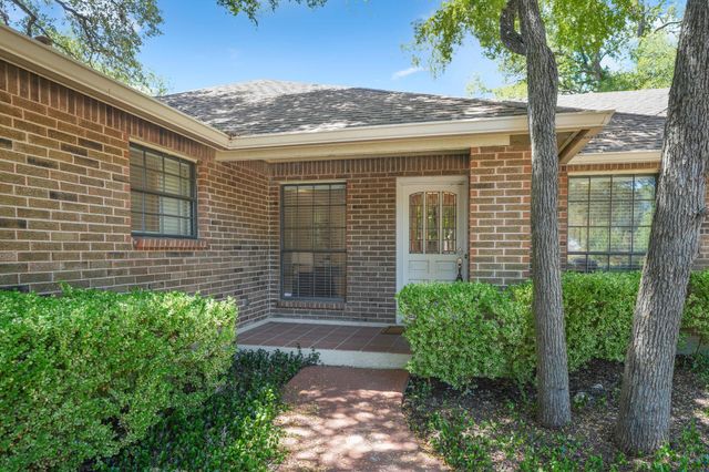 2116 Wychwood DR, Austin, TX 78746