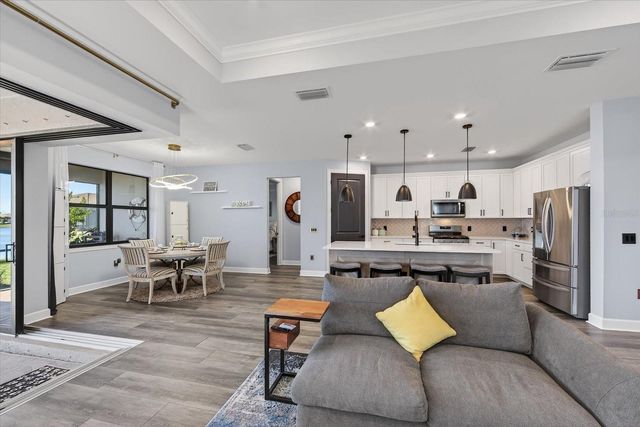 7683 SUMMERLAND COVE, Lakewood Ranch, FL 34202