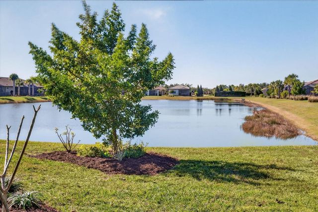 7683 SUMMERLAND COVE, Lakewood Ranch, FL 34202