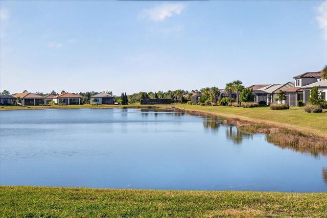 7683 SUMMERLAND COVE, Lakewood Ranch, FL 34202