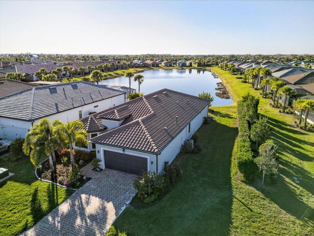 7683 SUMMERLAND COVE, Lakewood Ranch, FL 34202