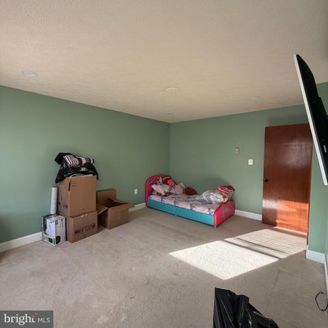 209 SOMERSET DR, Stephens City, VA 22655