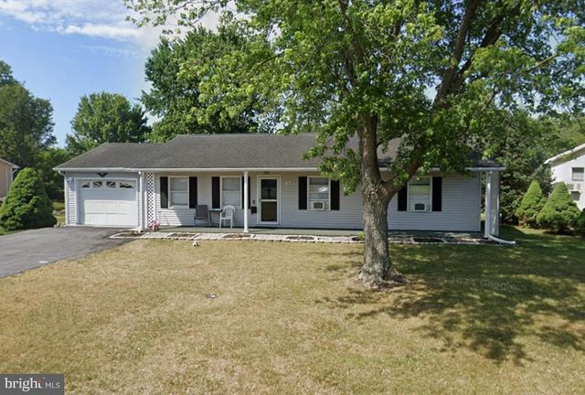 209 SOMERSET DR, Stephens City, VA 22655