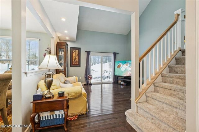 16 Longbrooke Lane 16, Freehold, NJ 07728