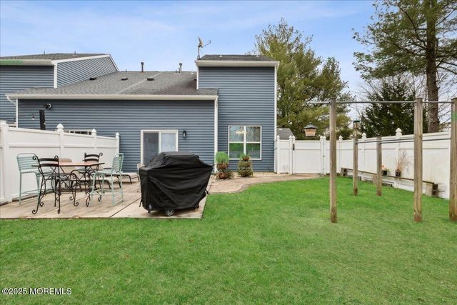 16 Longbrooke Lane 16, Freehold, NJ 07728