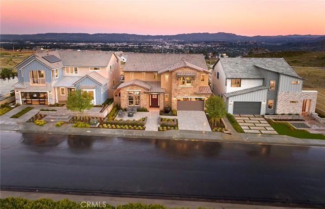 11826 Canoga Avenue, Chatsworth, CA 91311