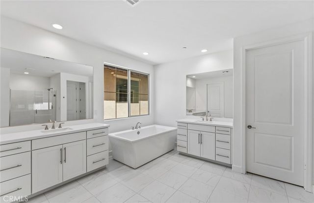 11826 Canoga Avenue, Chatsworth, CA 91311