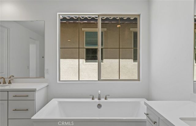 11826 Canoga Avenue, Chatsworth, CA 91311