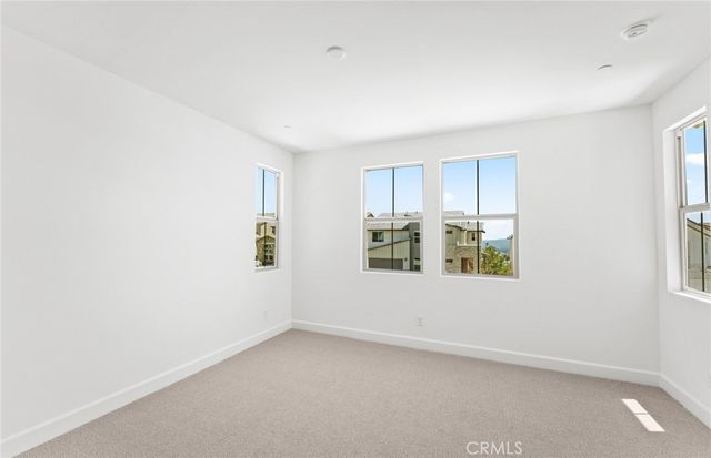 11826 Canoga Avenue, Chatsworth, CA 91311
