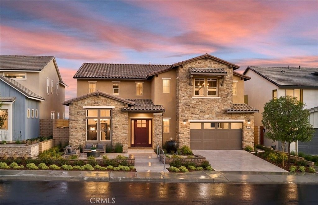11826 Canoga Avenue, Chatsworth, CA 91311