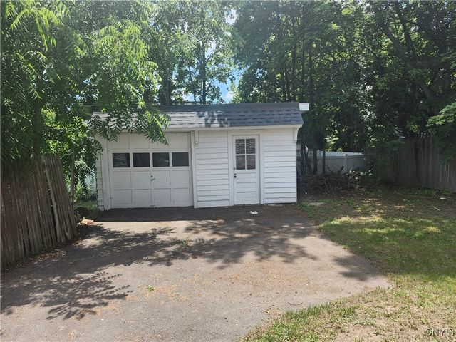 212 Boise Drive, Syracuse, NY 13210