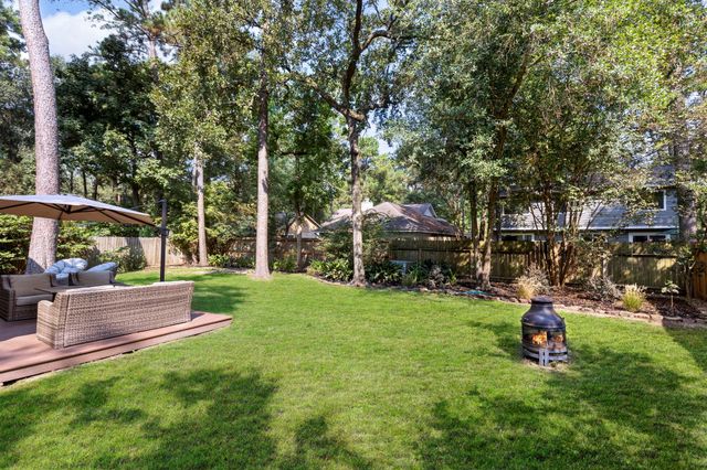 38 Cricket Hollow Place, The Woodlands, TX 77381