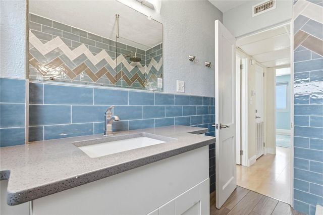 6700 SUNSET WAY 206, St Pete Beach, FL 33706