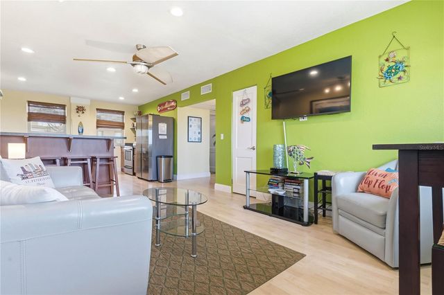 6700 SUNSET WAY 206, St Pete Beach, FL 33706