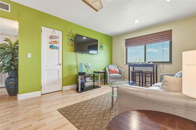 6700 SUNSET WAY 206, St Pete Beach, FL 33706