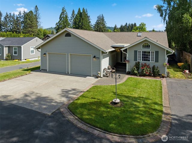 3206 Olympia Way, Longview, WA 98632