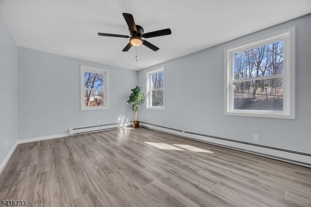 36 Lower Skillman Street, Hampton Boro, NJ 08827