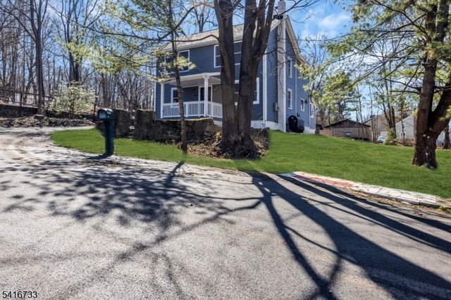 36 Lower Skillman Street, Hampton Boro, NJ 08827