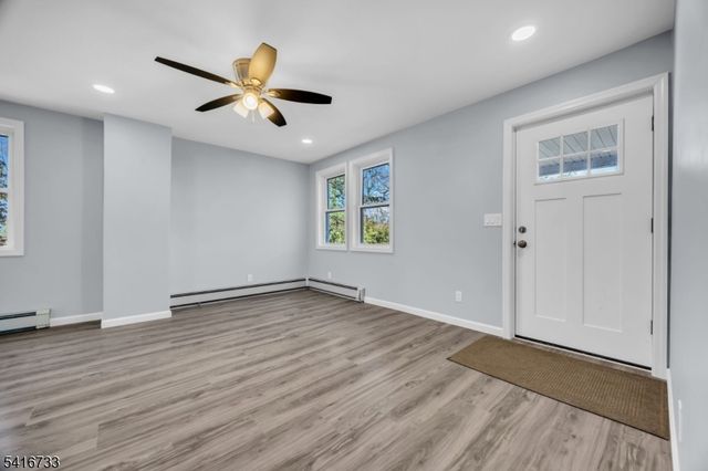 36 Lower Skillman Street, Hampton Boro, NJ 08827