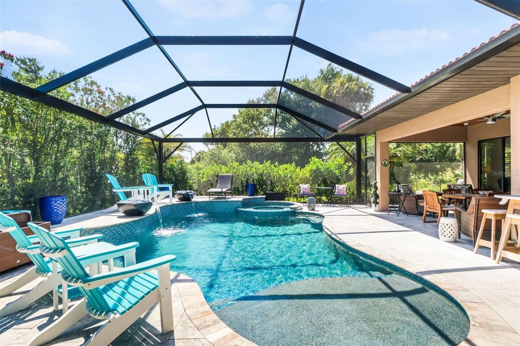 Image 2 of property listing at 289 PETREL TRAIL, Bradenton, FL 34212