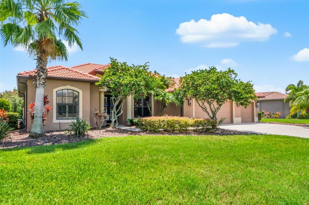 Image 3 of property listing at 289 PETREL TRAIL, Bradenton, FL 34212