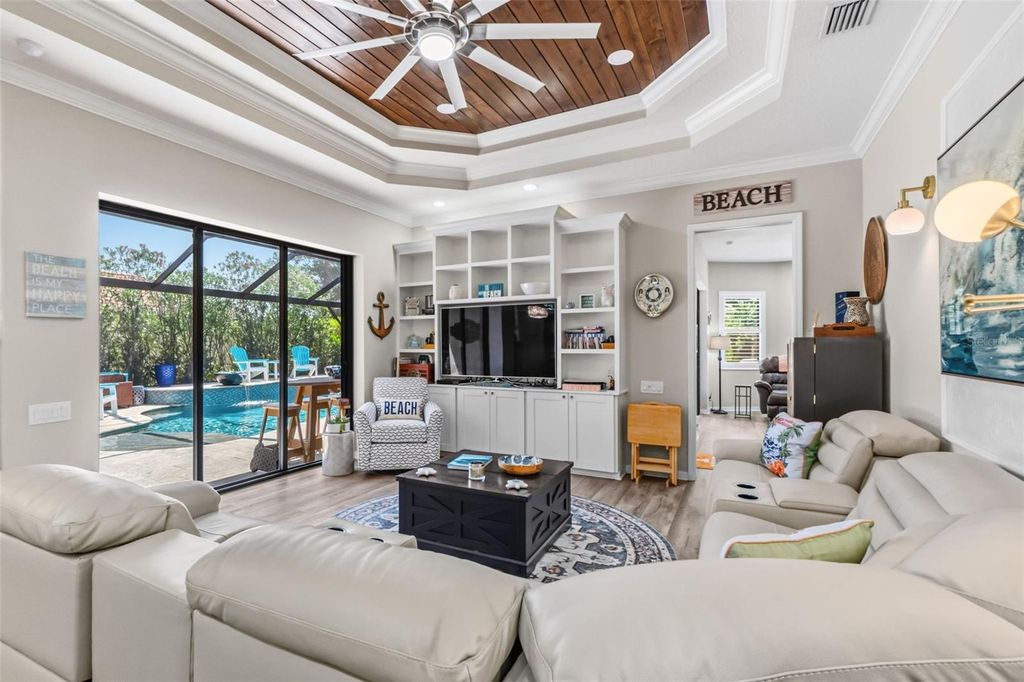 Image 22 of property listing at 289 PETREL TRAIL, Bradenton, FL 34212