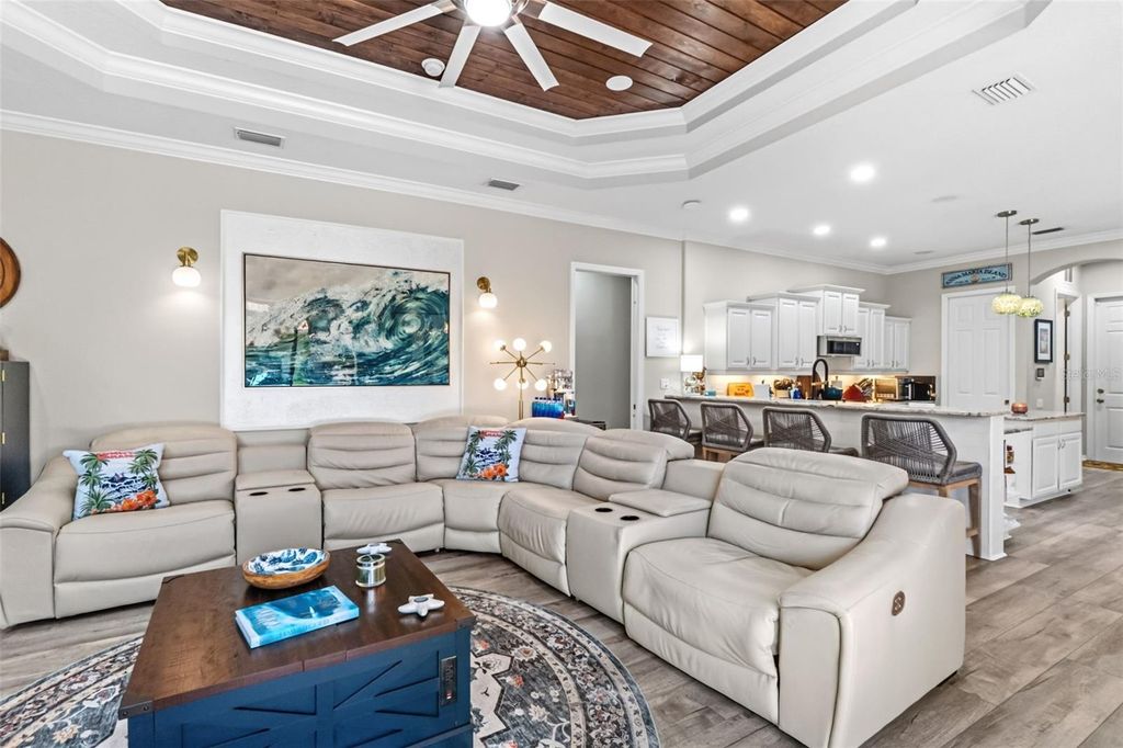 Image 25 of property listing at 289 PETREL TRAIL, Bradenton, FL 34212