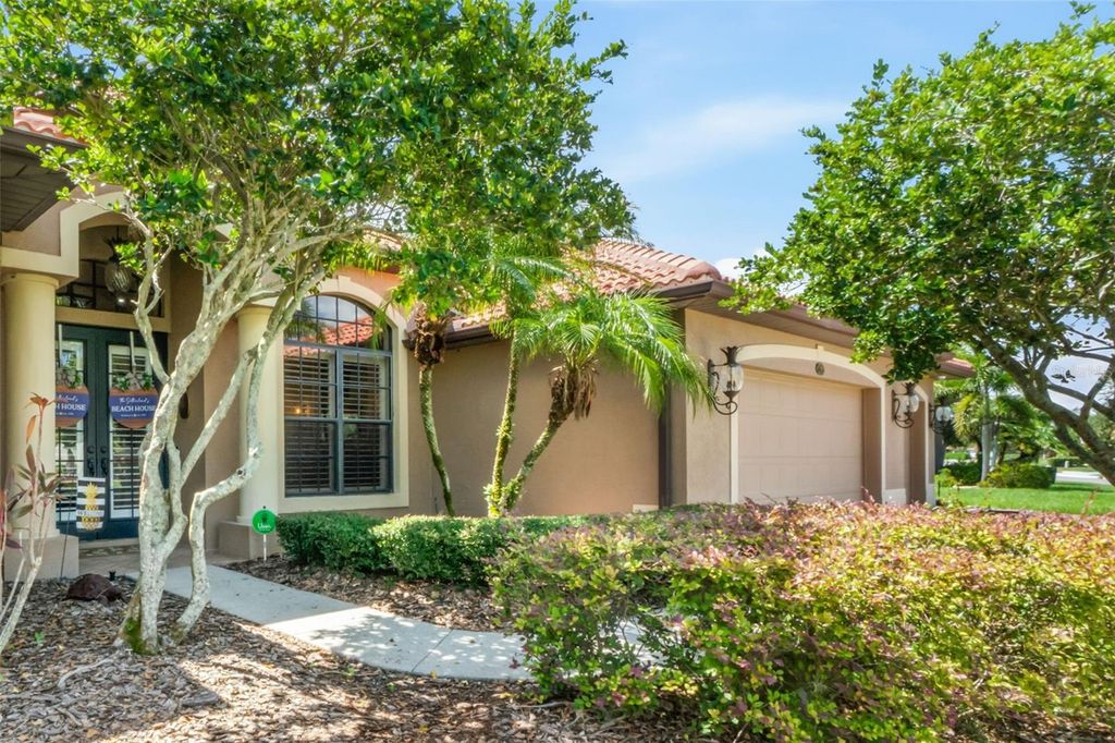 Image 5 of property listing at 289 PETREL TRAIL, Bradenton, FL 34212
