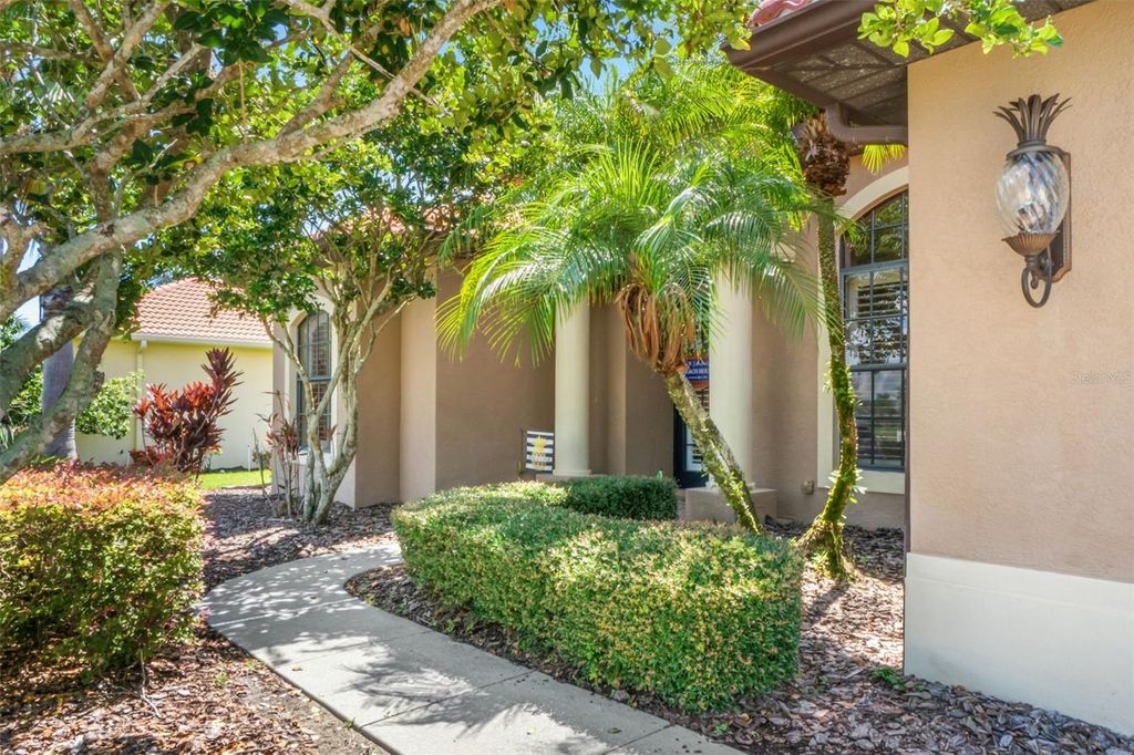 Image 6 of property listing at 289 PETREL TRAIL, Bradenton, FL 34212