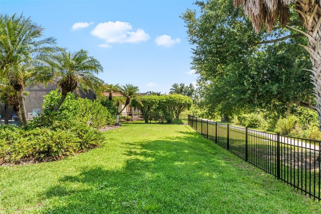 Image 56 of property listing at 289 PETREL TRAIL, Bradenton, FL 34212