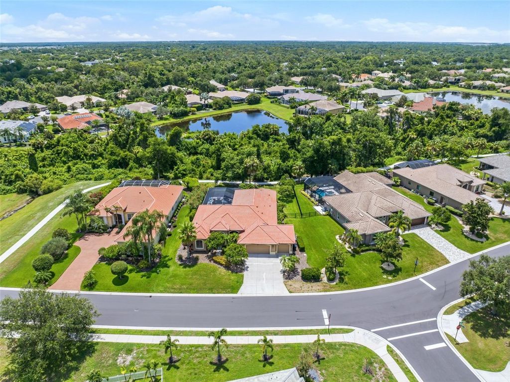 Image 62 of property listing at 289 PETREL TRAIL, Bradenton, FL 34212