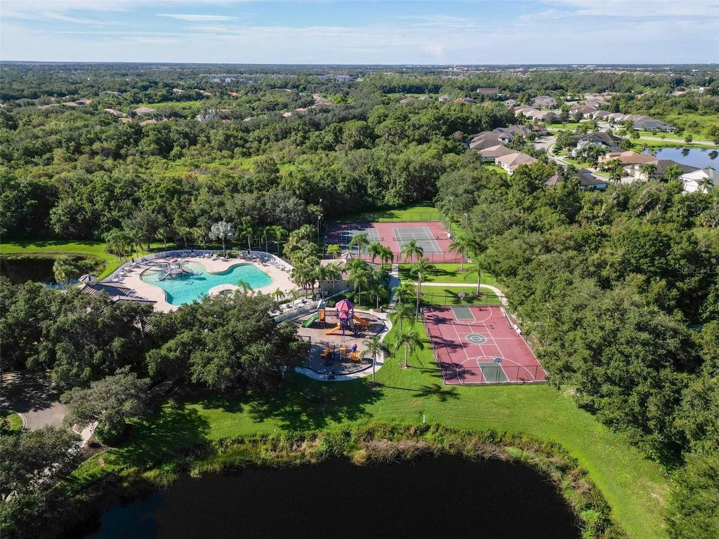 Image 75 of property listing at 289 PETREL TRAIL, Bradenton, FL 34212