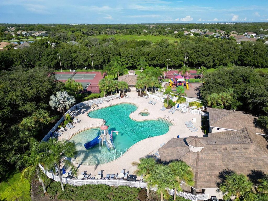 Image 77 of property listing at 289 PETREL TRAIL, Bradenton, FL 34212
